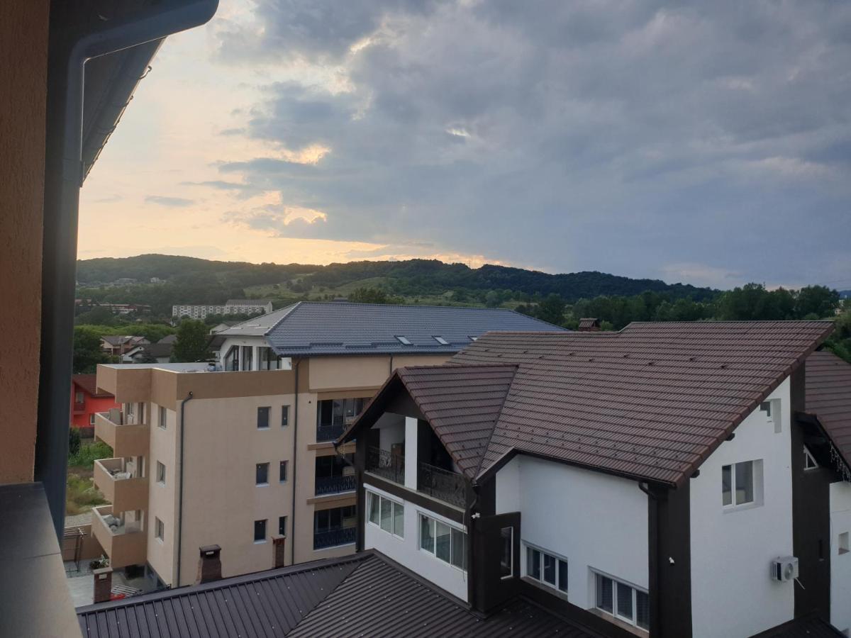 Apartament Dem Radulescu Langa Strand Râmnicu Vâlcea Exterior foto